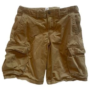 GAP men’s tan cargo shorts size 33